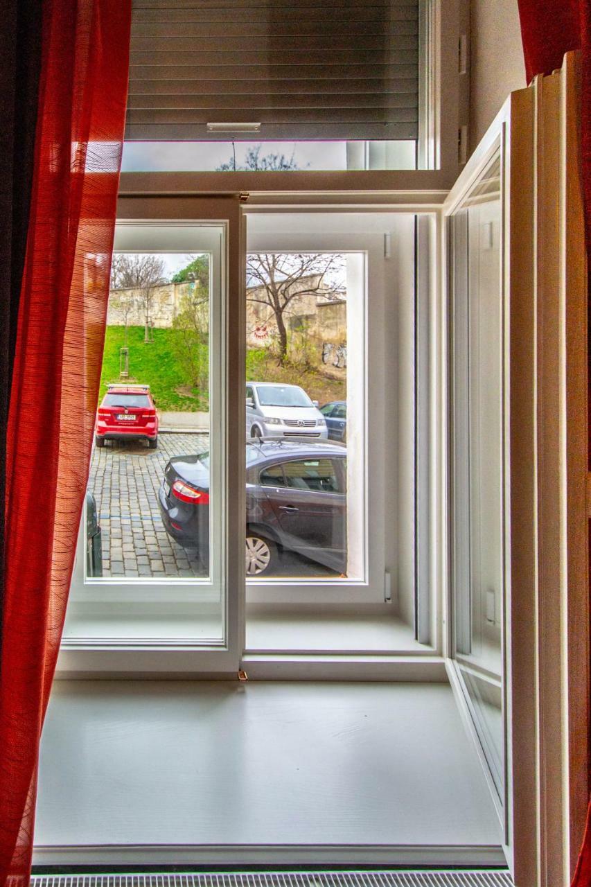 Ruterra Apartments By Cathedral Prague Luaran gambar