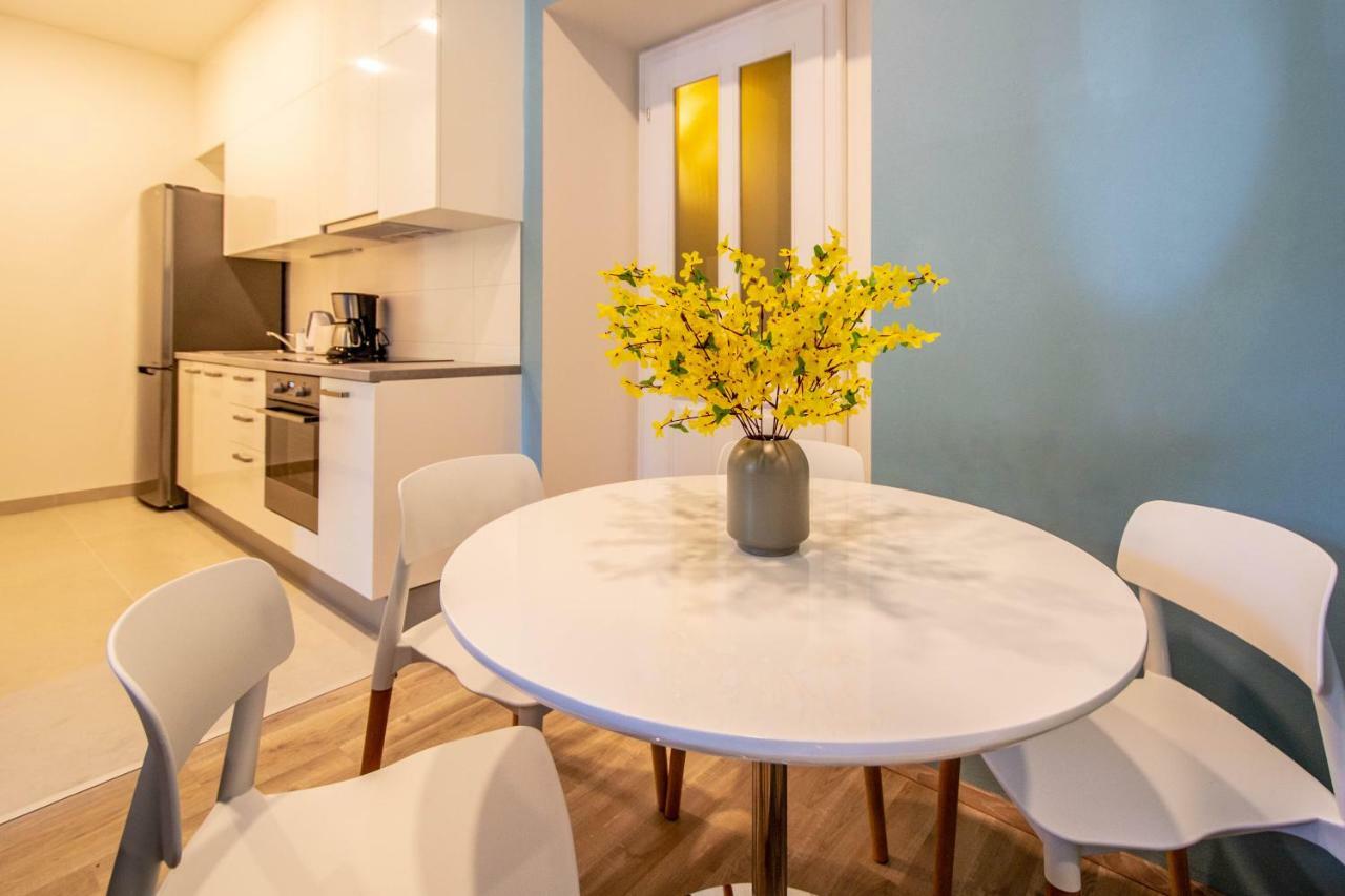 Ruterra Apartments By Cathedral Prague Luaran gambar